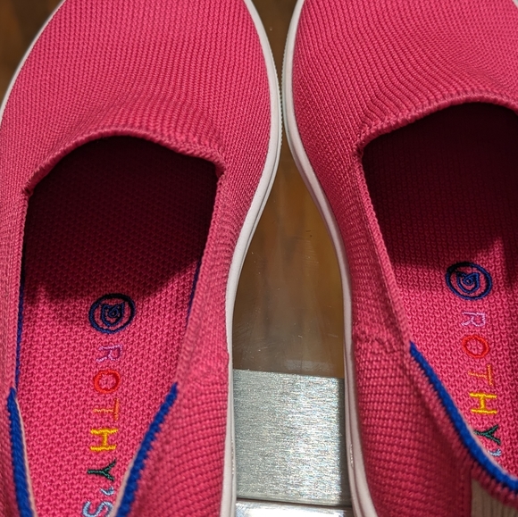 Rothy's kids sneakers pink (like new in box) - Picture 2 of 4